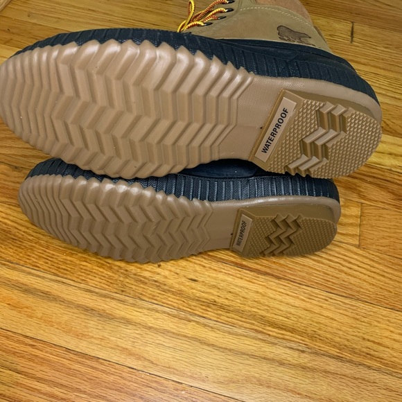 Sorel Waterproof Boots NWT - Picture 4 of 6